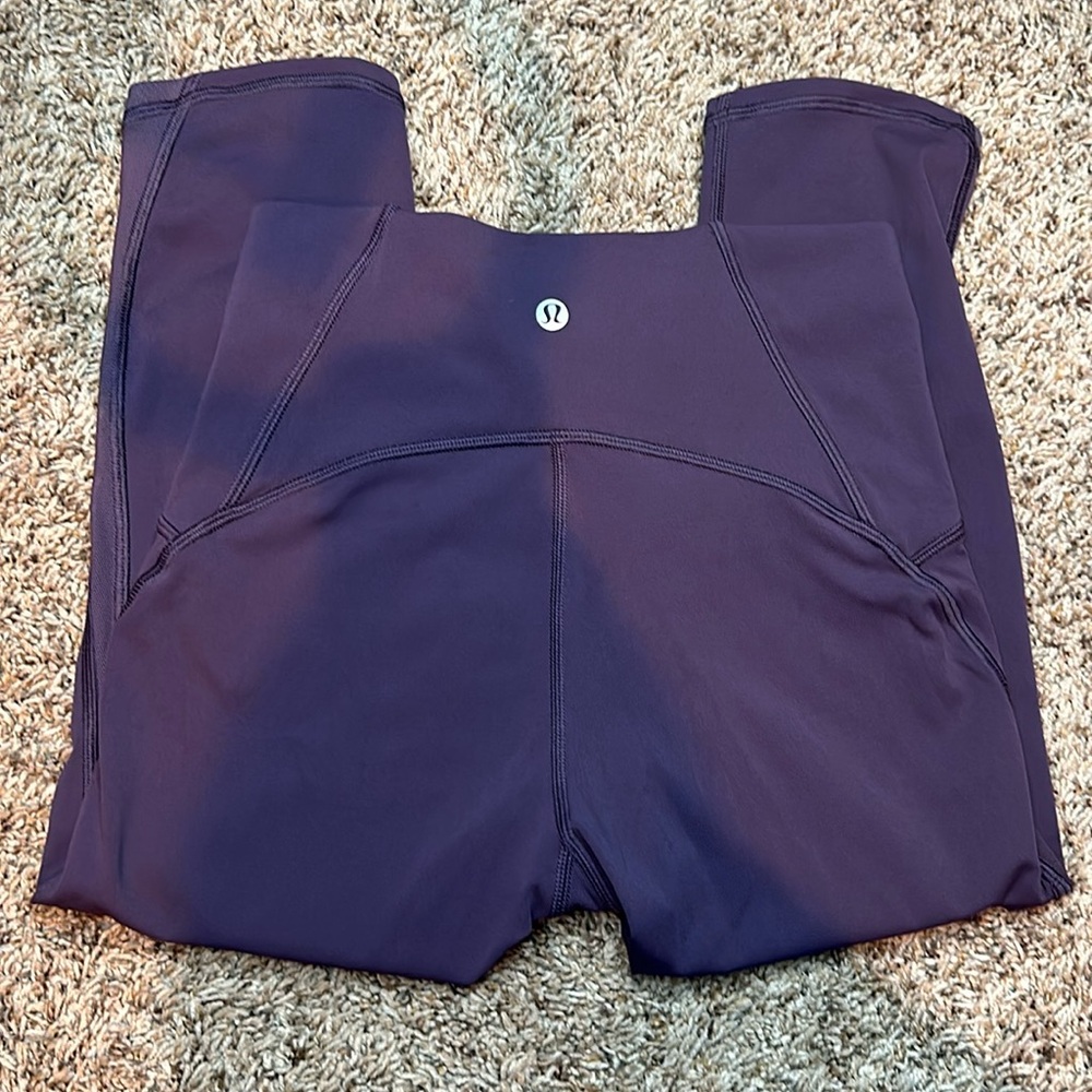 NWOT Lululemon Wonder Under Crop